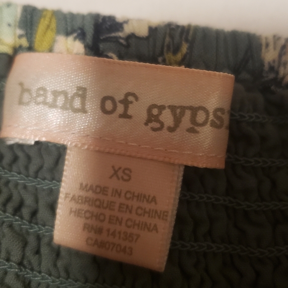 Floral Jumpsuit Medium - Picture 3 of 4